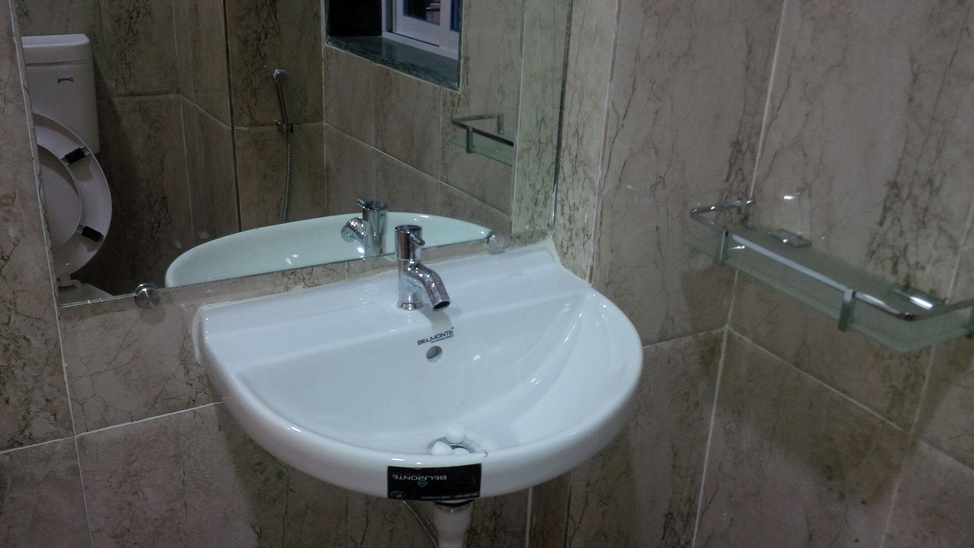 Hotel Blue Bird Colaba Mandve Kültér fotó