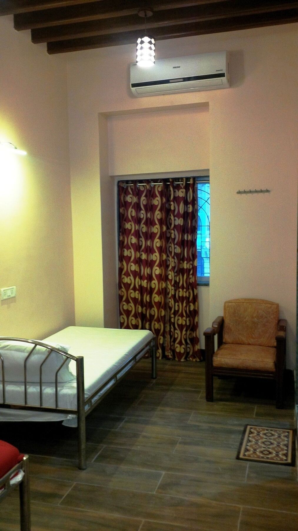 Hotel Blue Bird Colaba Mandve Kültér fotó