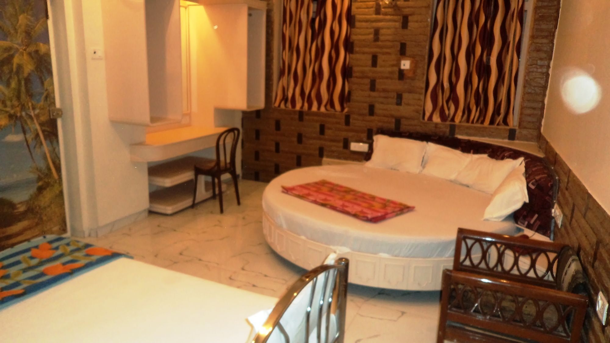 Hotel Blue Bird Colaba Mandve Kültér fotó